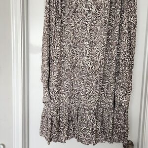 H&M Black and White Floral Long Sleeve Dress